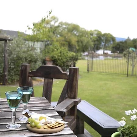 Roselake Retreat Rotorua Bagian luar foto
