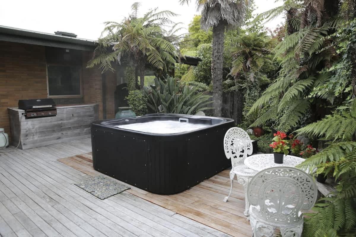 Roselake Retreat Rotorua Bagian luar foto